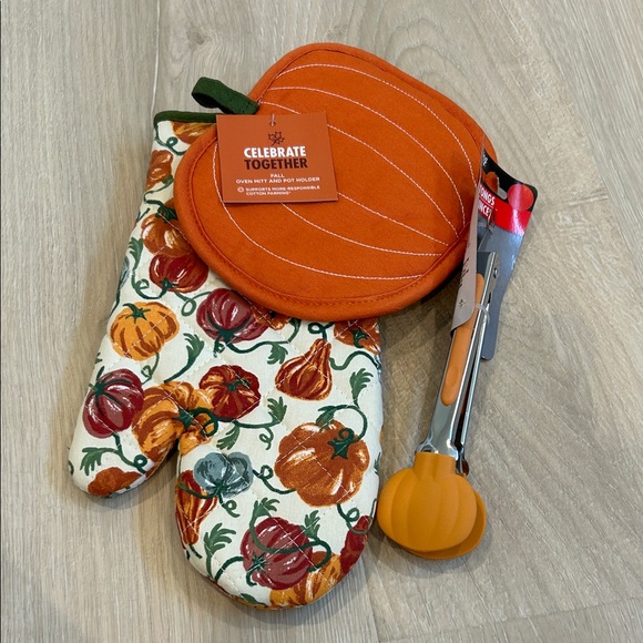 Celebrate Together Other - Pumpkin Themed Kitchen Bundle, Oven Mitt, Pot Holder, and Tongs